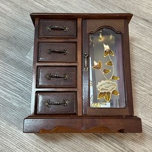 Vintage wood jewelry box storage holder. Carousel for necklaces.